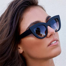 Load image into Gallery viewer, New Cat Eye Sunglasses