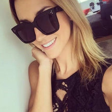 Load image into Gallery viewer, New Fashion Sunglasses